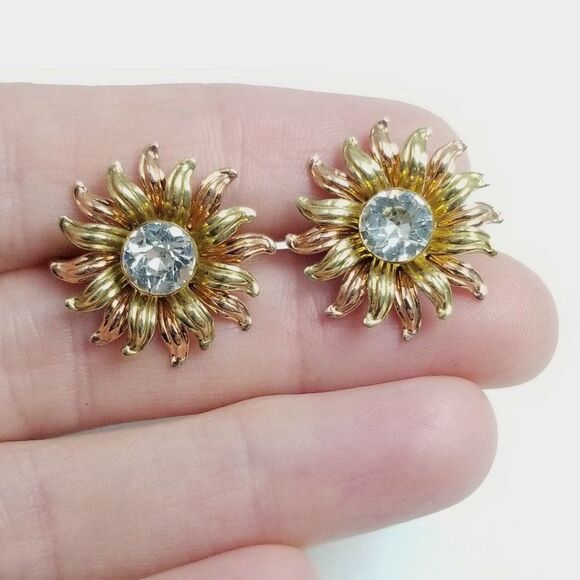 Vintage Gold Filled Floral Sun Shaped Rhinestoen Center Clip On Earrings - Picture 6 of 7